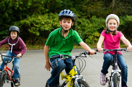 Caschi bambino personalizzati: accompagna la sicurezza e lo stile del tuo bambino